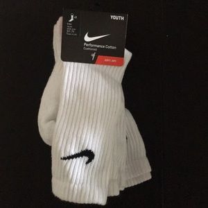 Nike youth crew socks